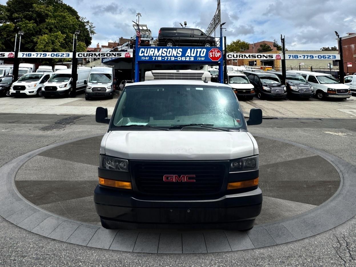 GMC Savana Cargo Van RWD 3500 155" 2018