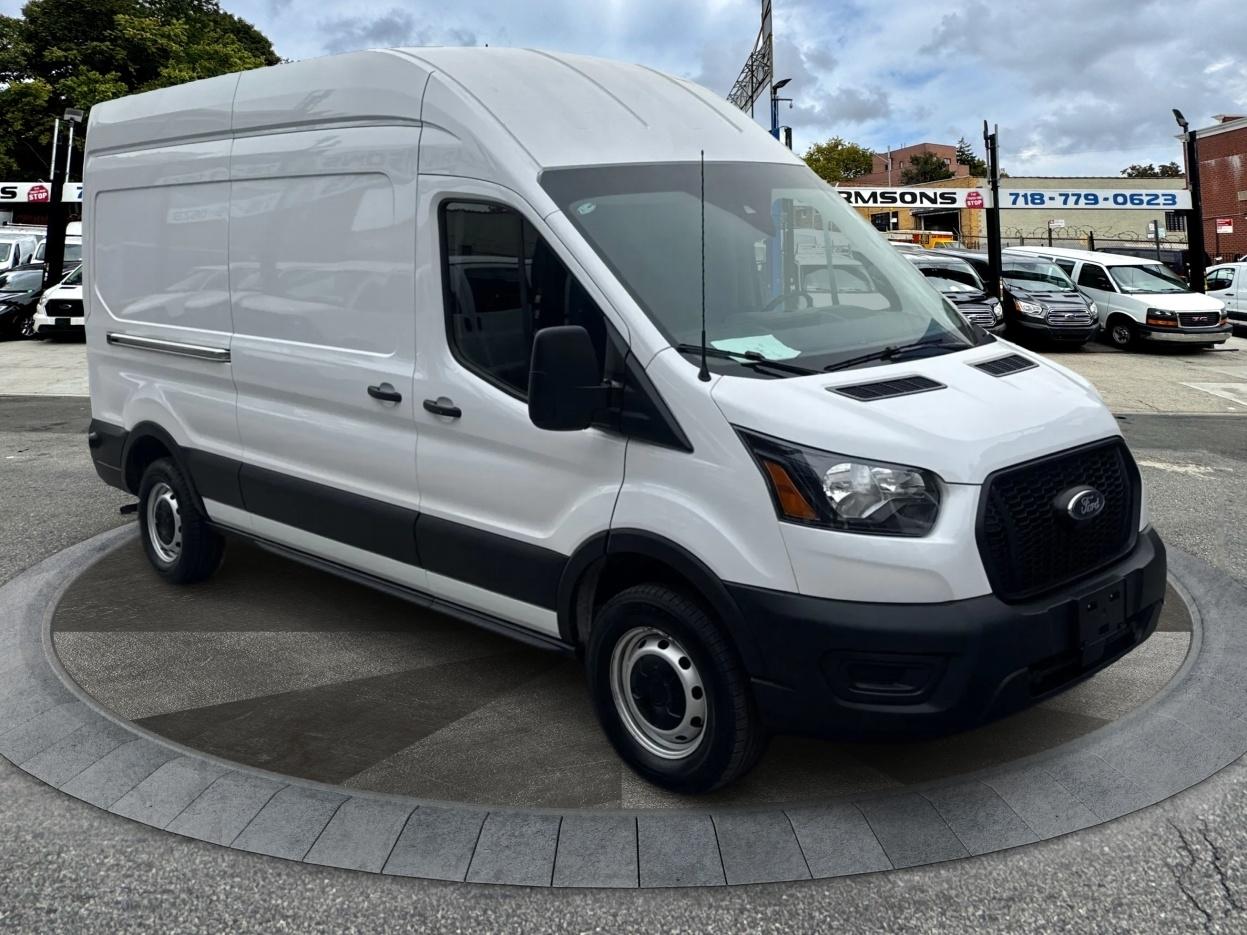 2025 Ford Transit Cargo Van T-250 148" Hi Rf 9070 GVWR RWD