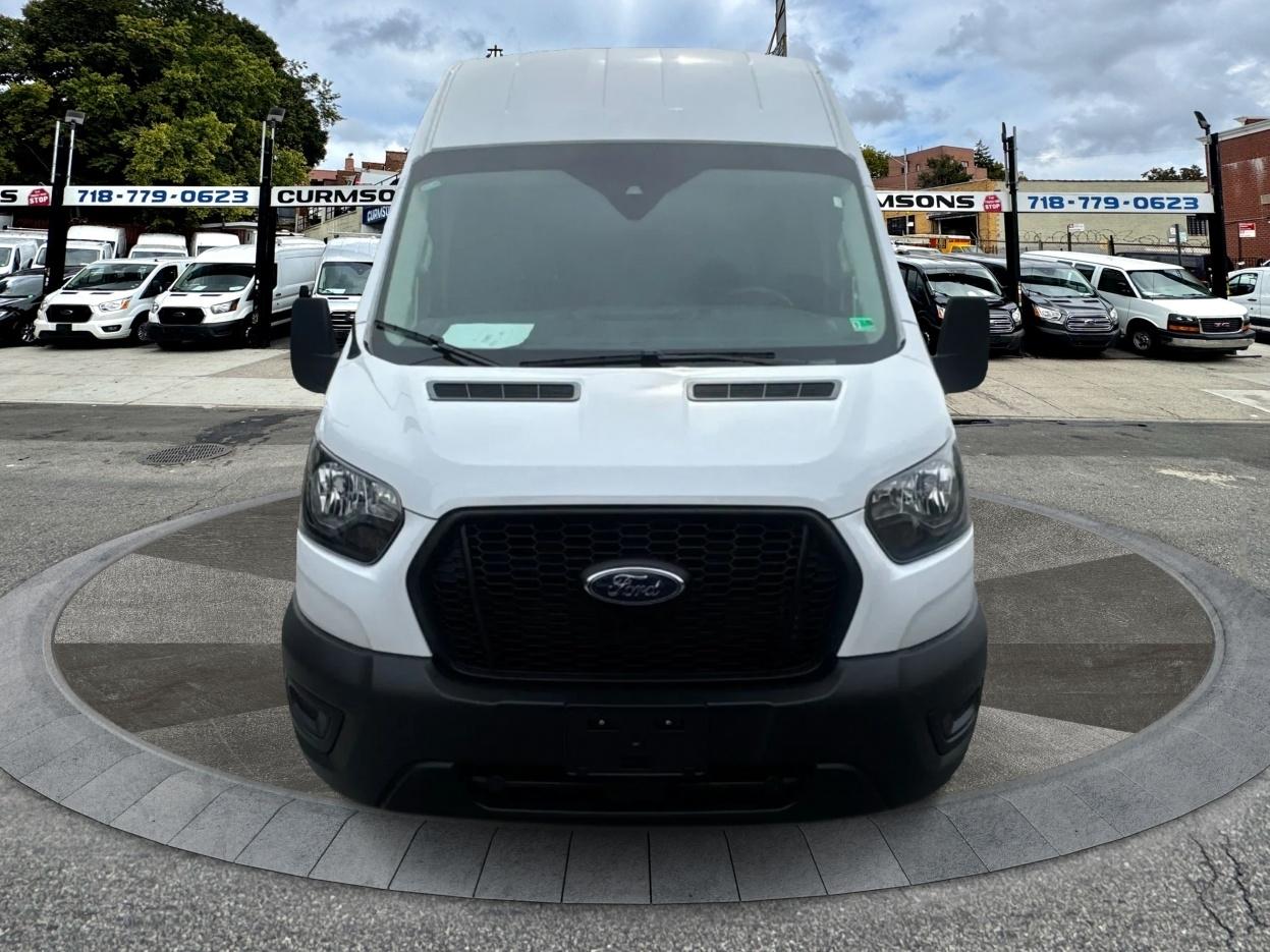 Ford Transit Cargo Van T-250 148" Hi Rf 9070 GVWR RWD 2025