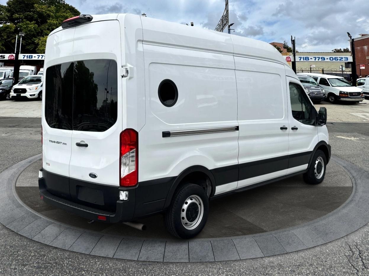 Ford Transit Cargo Van T-250 148" Hi Rf 9070 GVWR RWD 2023