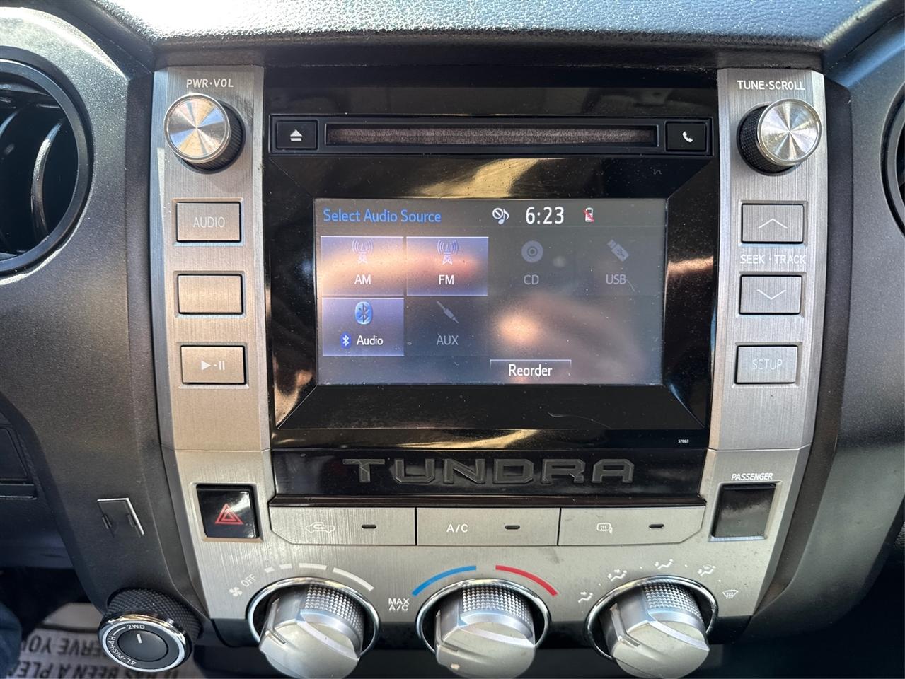 Toyota Tundra 4WD Truck Double Cab 4.6L V8 6-Spd AT SR5 (Natl) 2015