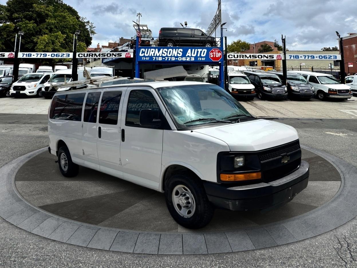 Chevrolet Express Cargo Van RWD 3500 155" 2016