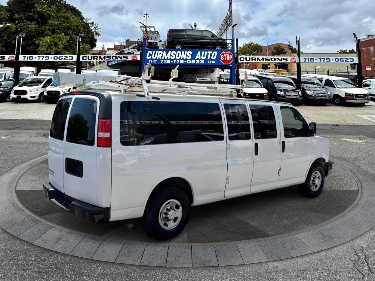Chevrolet Express Cargo Van RWD 3500 155" 2016