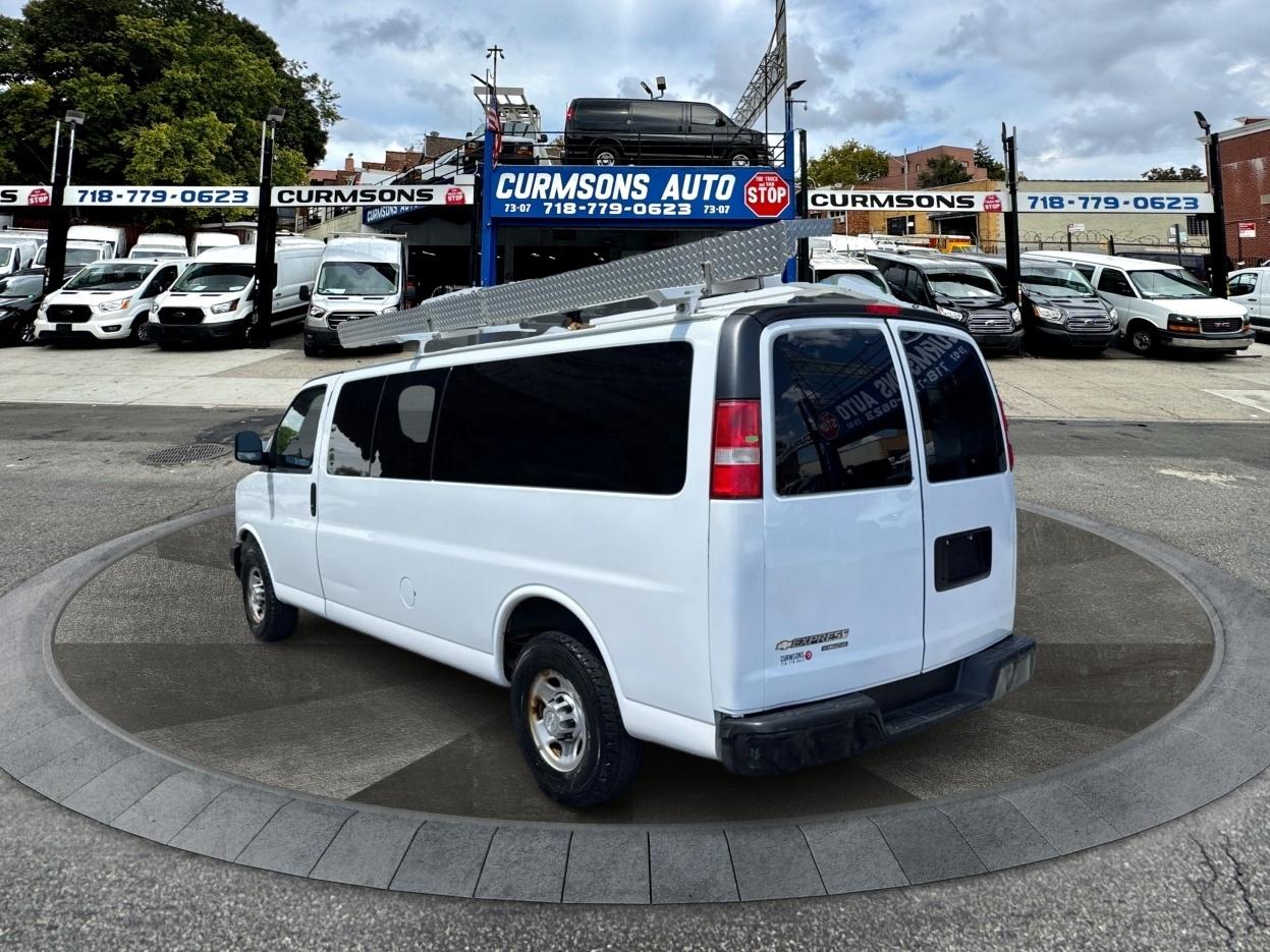 Chevrolet Express Cargo Van RWD 3500 155" 2016