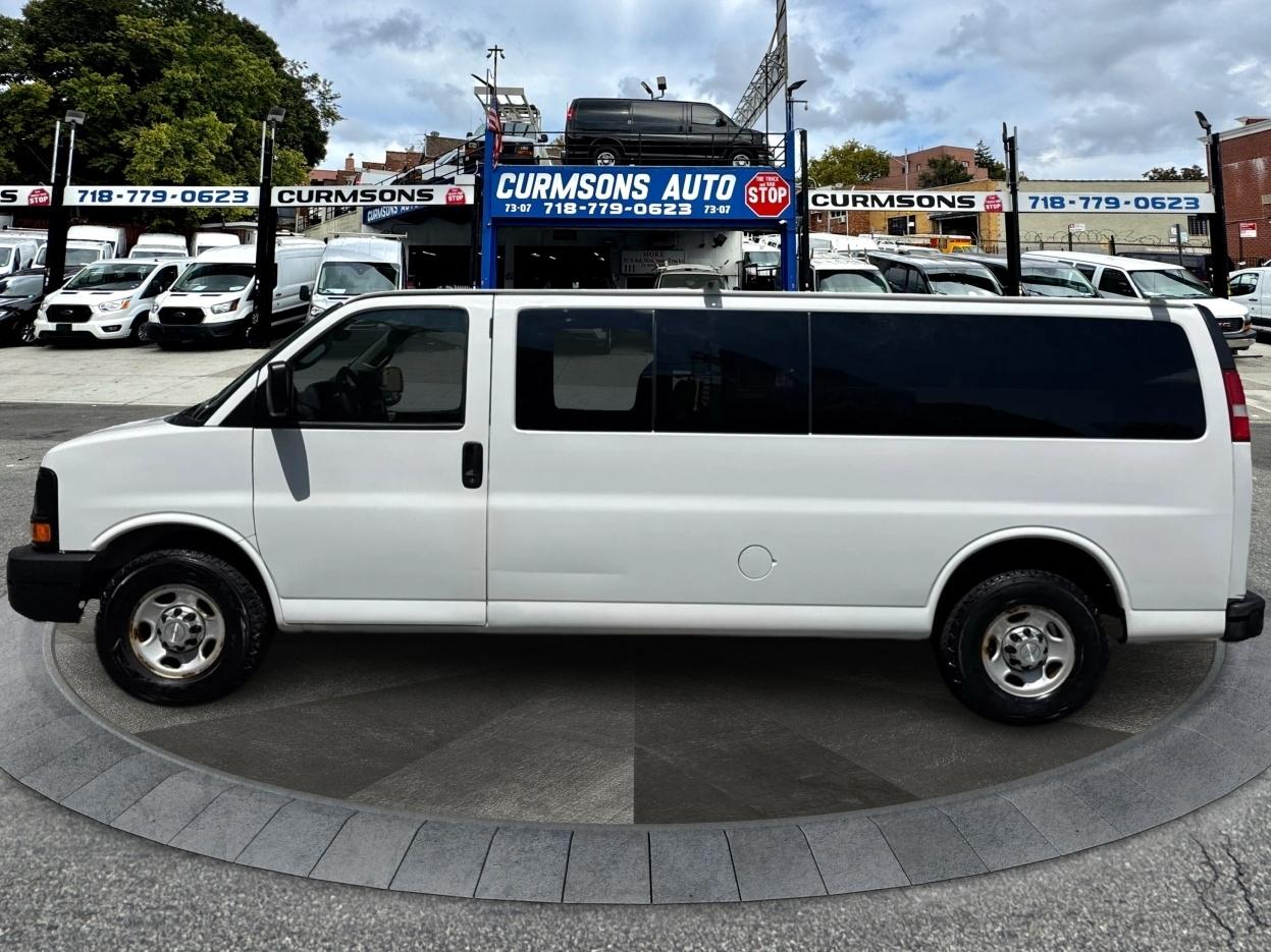Chevrolet Express Cargo Van RWD 3500 155" 2016