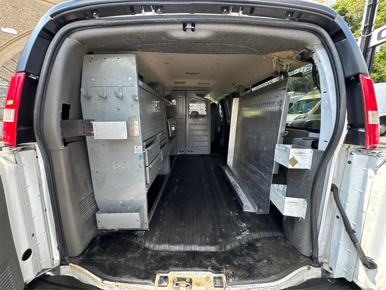 Chevrolet Express Cargo Van RWD 3500 155" 2016