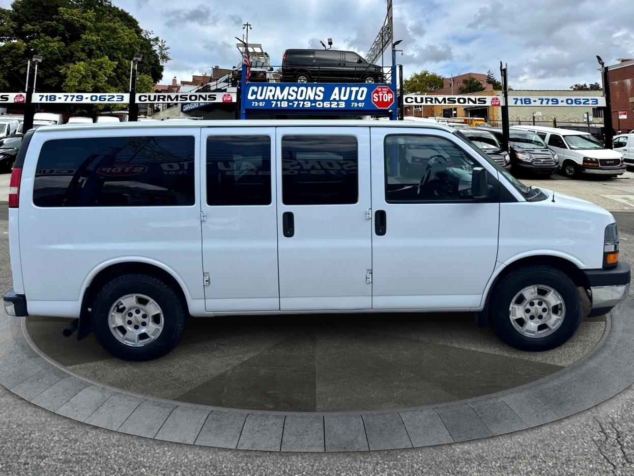 Chevrolet Express Passenger AWD 1500 135" LT 2014