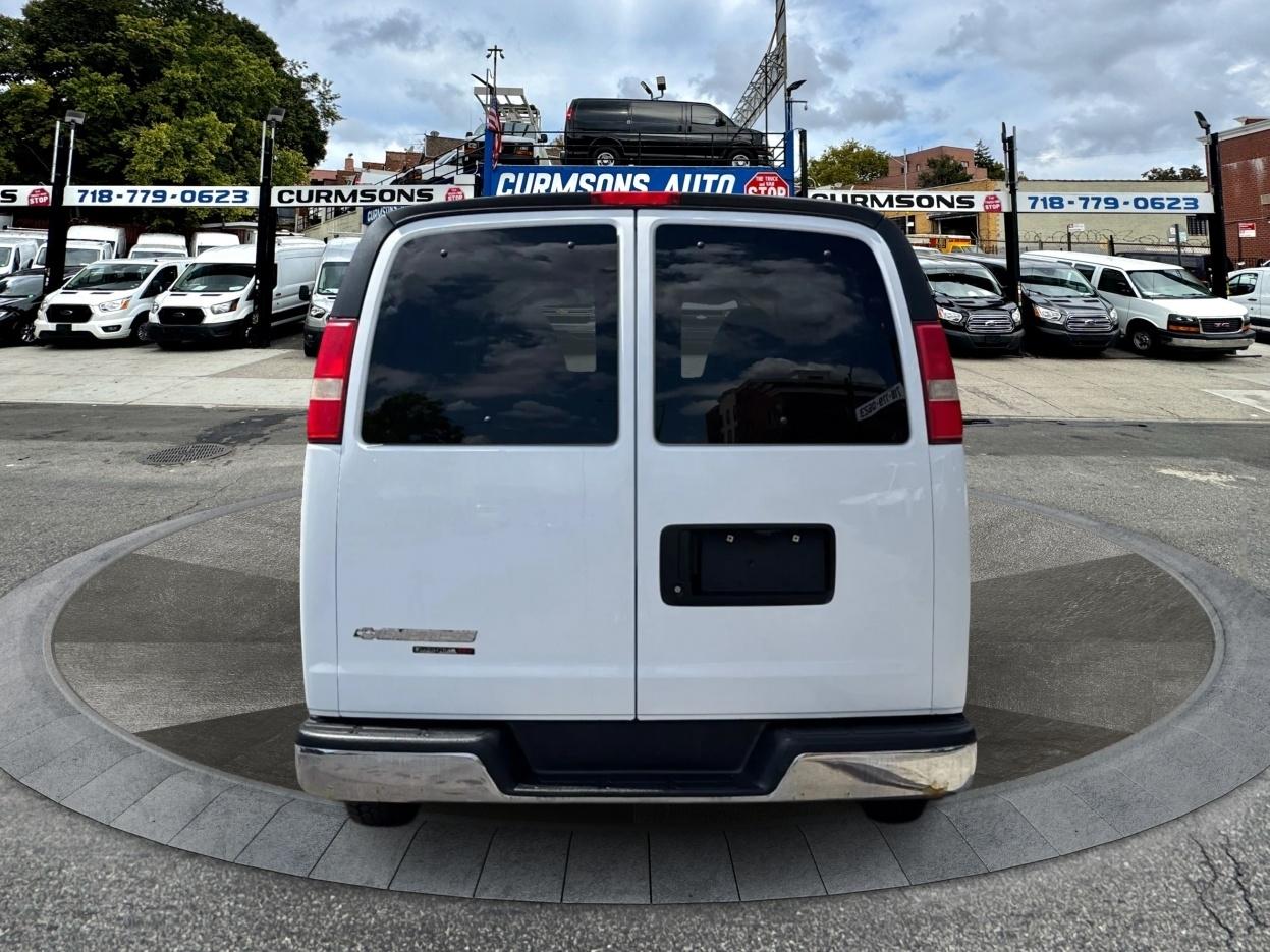 Chevrolet Express Passenger AWD 1500 135" LT 2014