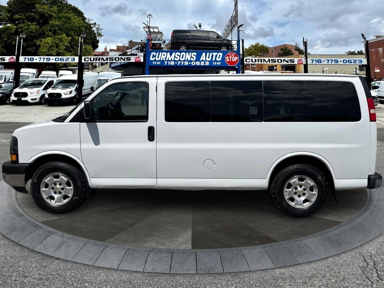 Chevrolet Express Passenger AWD 1500 135" LT 2014