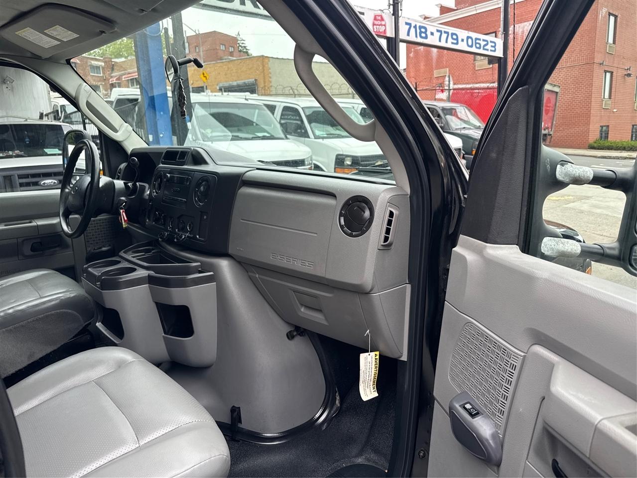 Ford Econoline Cargo Van E-150 2013