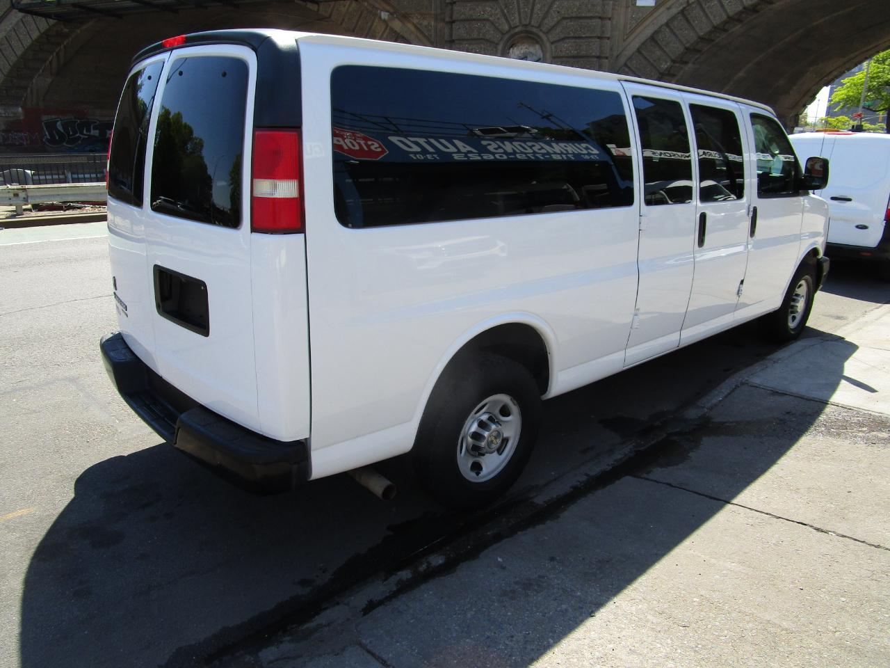 Chevrolet Express Cargo  2013