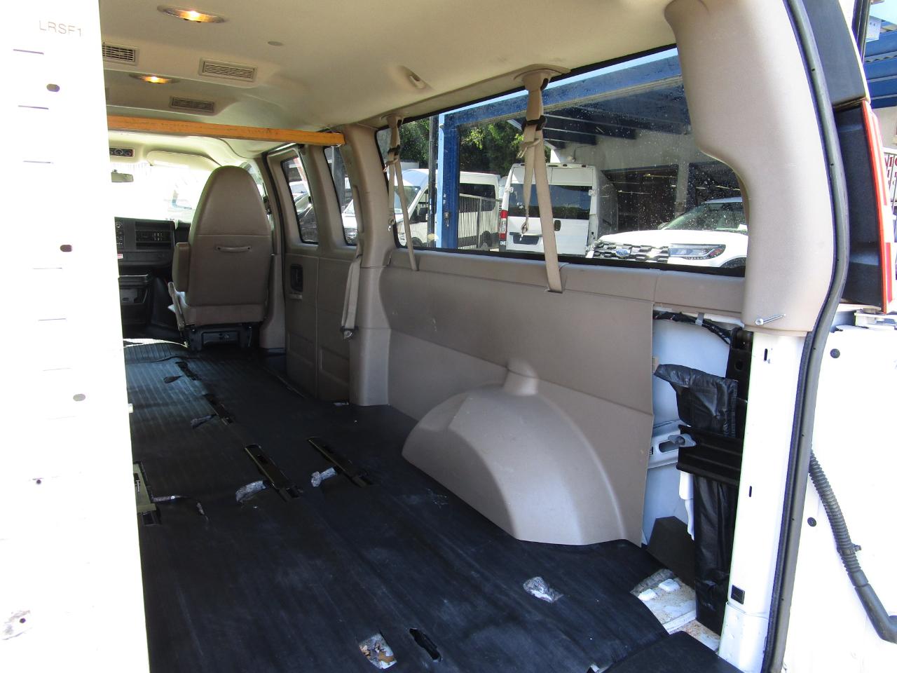 Chevrolet Express Cargo  2013