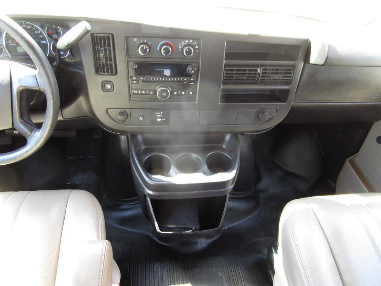 Chevrolet Express Cargo  2013