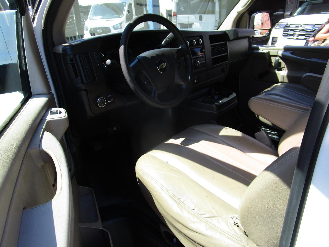 Chevrolet Express Cargo  2013