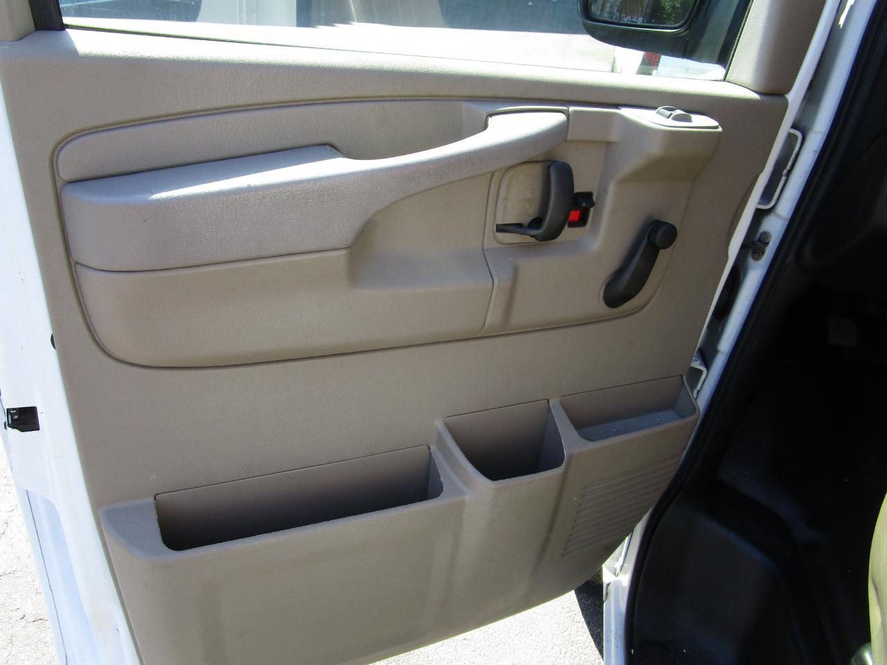 Chevrolet Express Cargo  2013