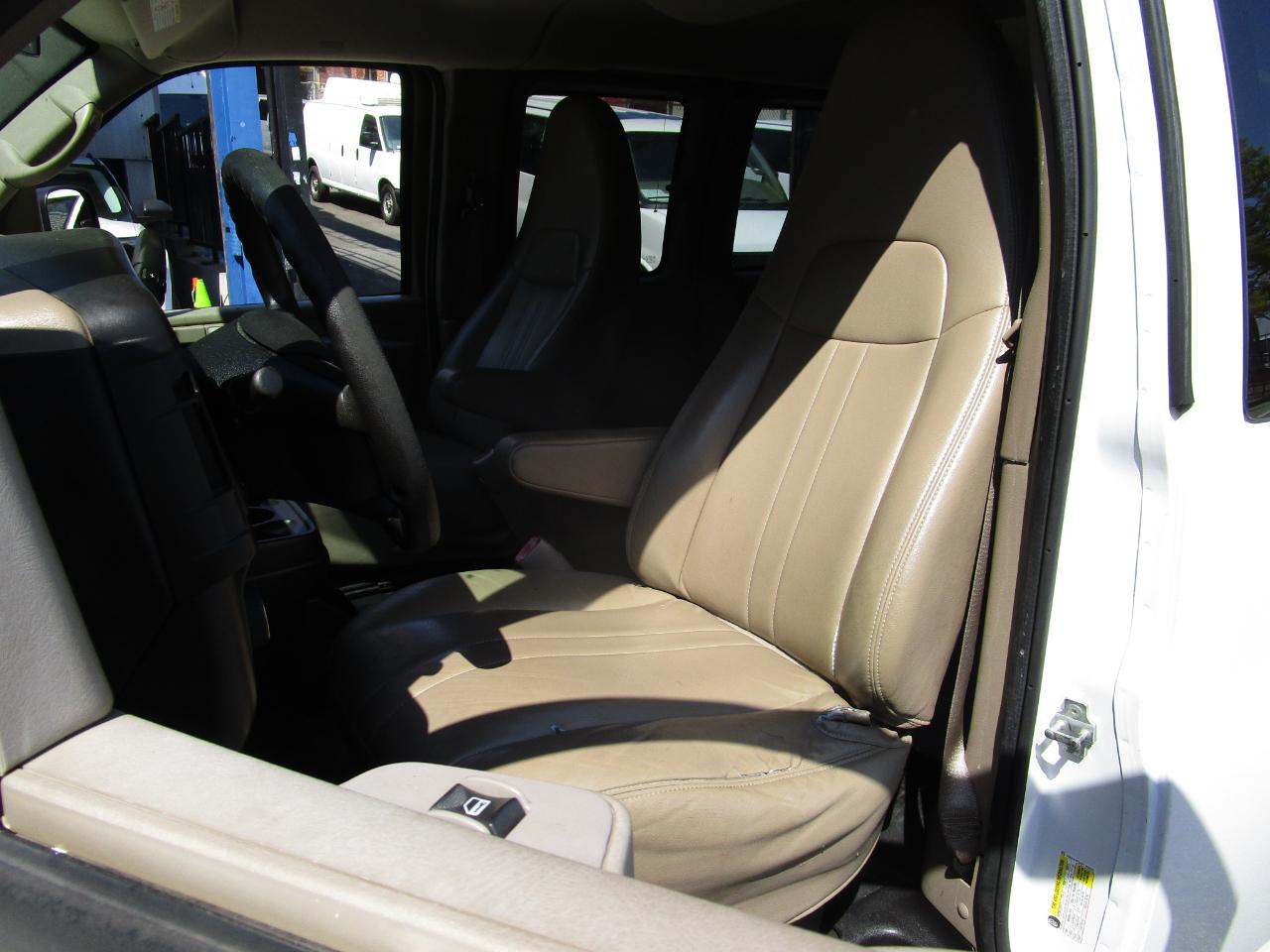 Chevrolet Express Cargo  2013