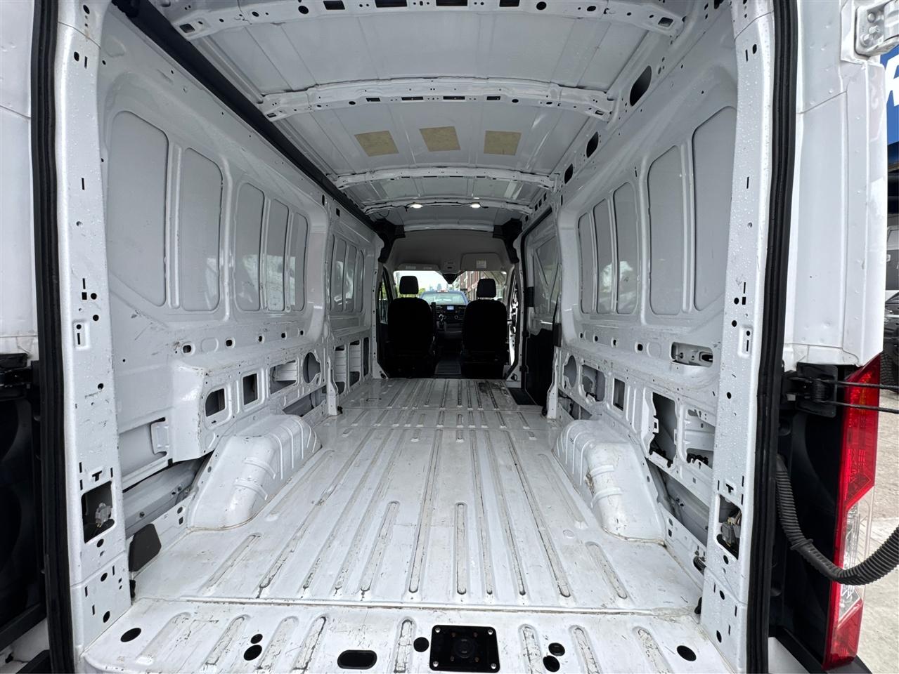 Ford Transit Cargo Van T-250 148" Med Rf 9000 GVWR Sliding RH Dr 2023