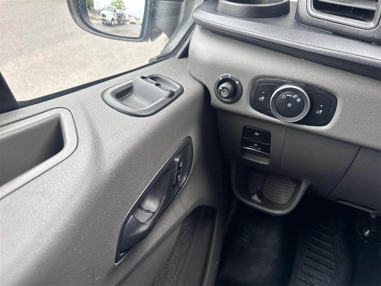 Ford Transit Cargo Van T-250 148" Med Rf 9000 GVWR Sliding RH Dr 2023