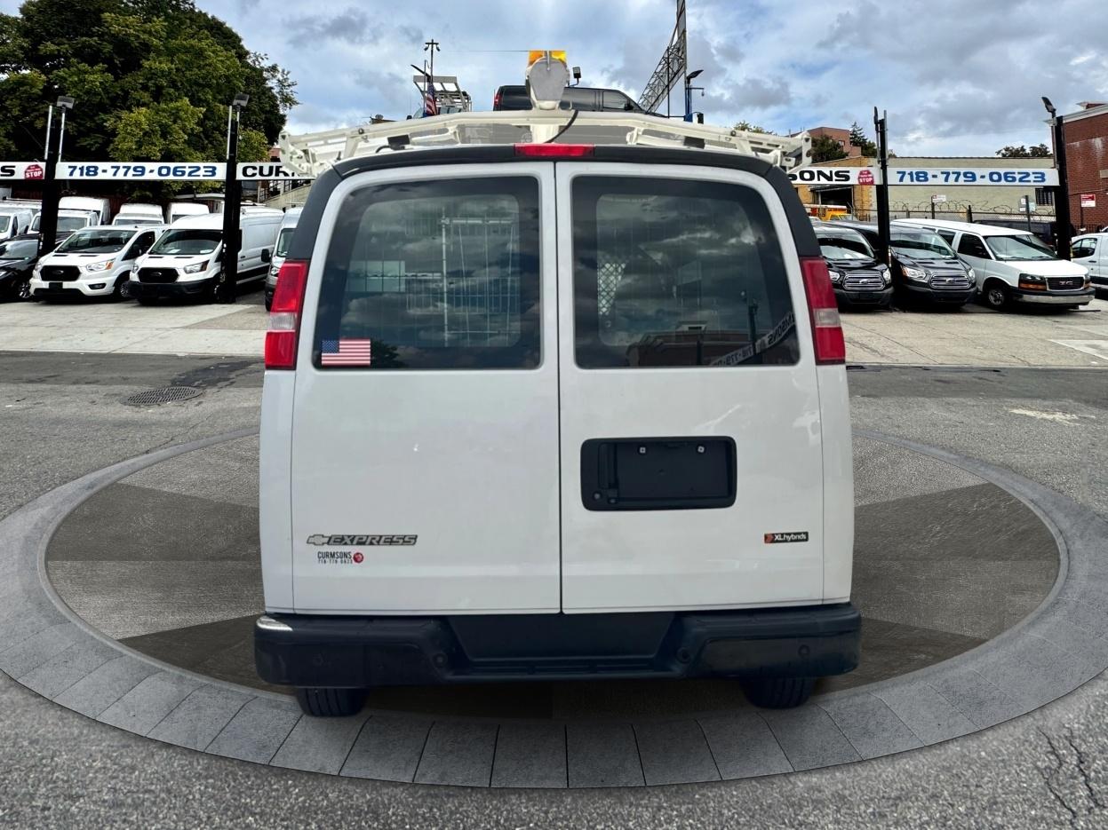 Chevrolet Express Cargo Van RWD 2500 135" 2017