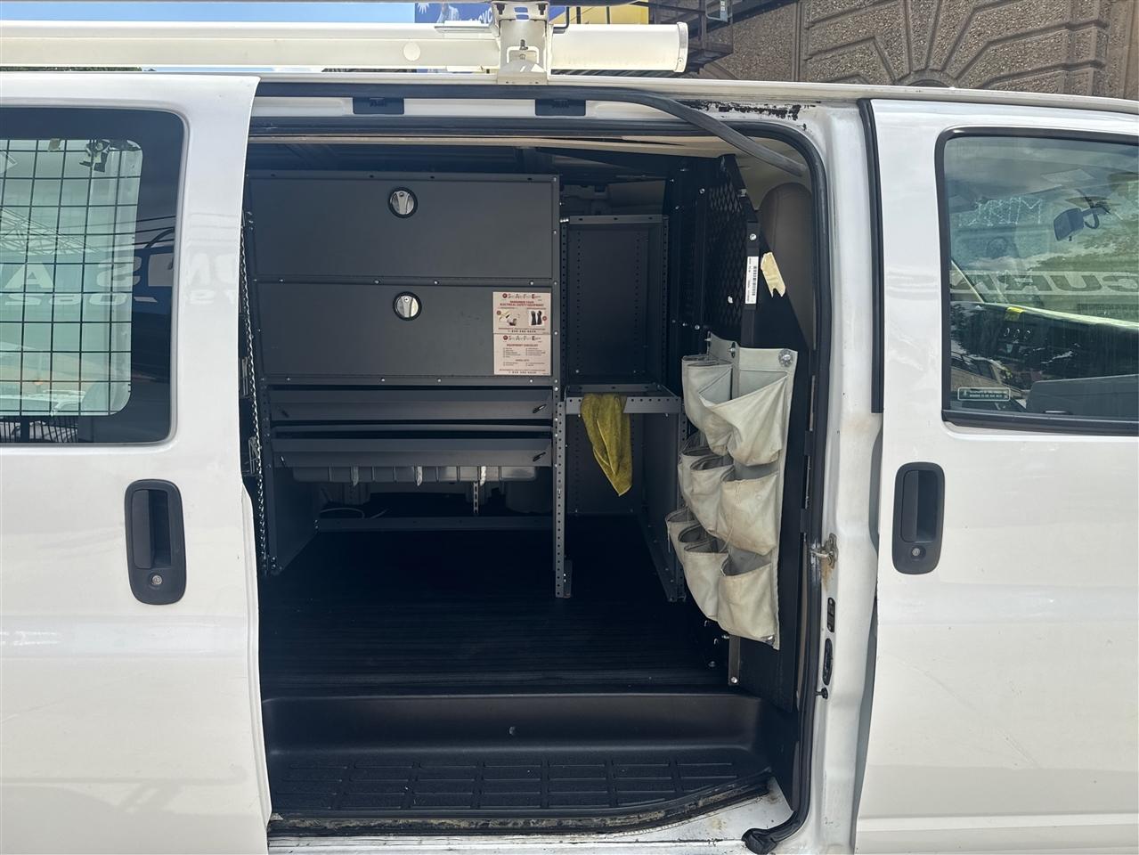 Chevrolet Express Cargo Van RWD 2500 135" 2017