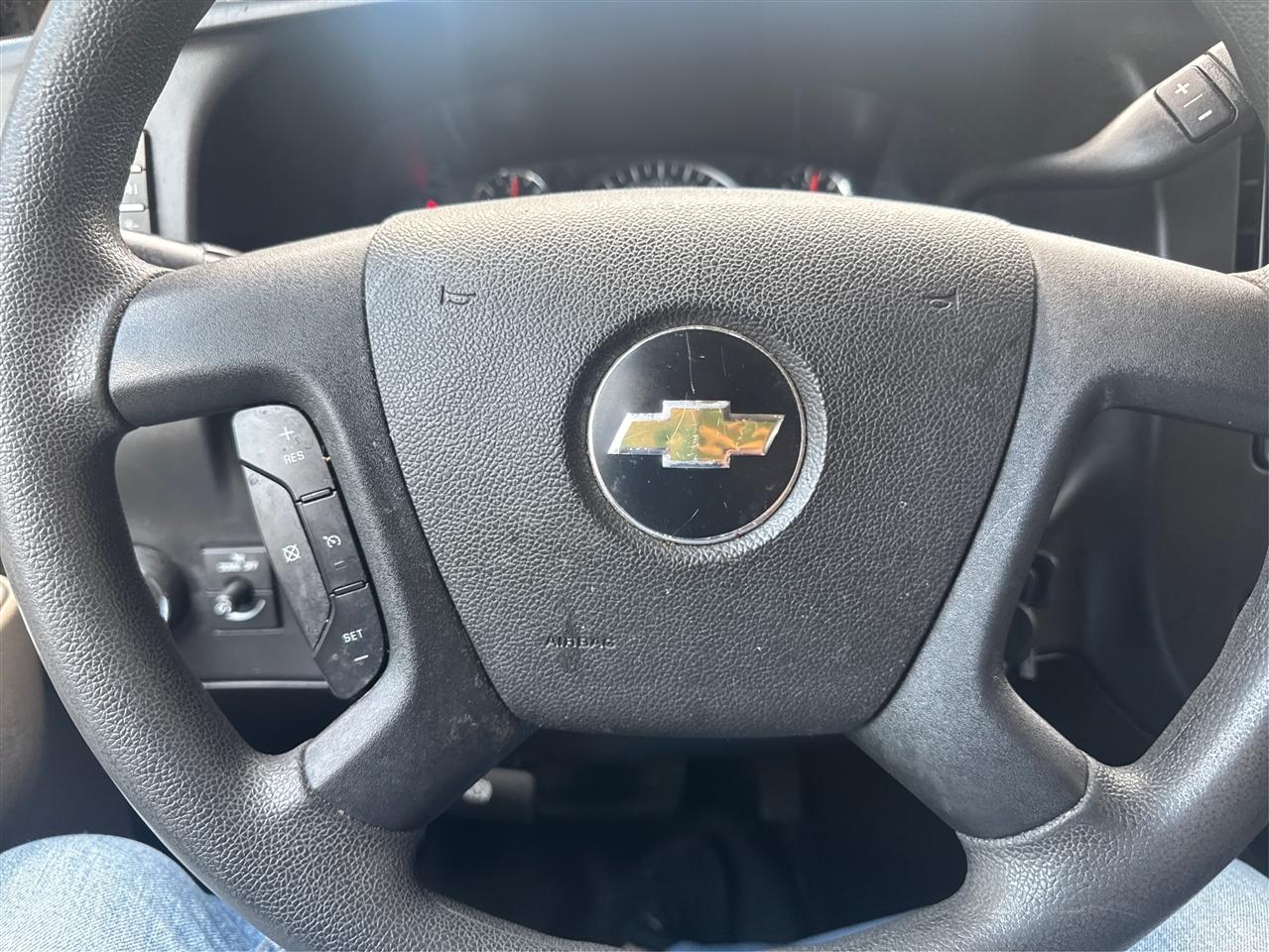 Chevrolet Express Cargo Van RWD 2500 135" 2017