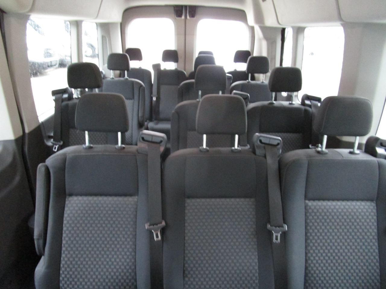 Ford Transit Passenger Wagon T-350 148" Med Roof XLT RWD 2023