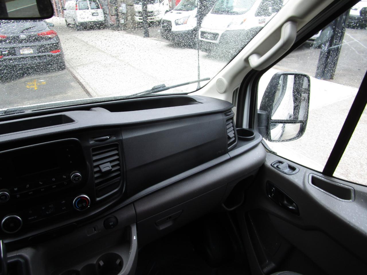 Ford Transit Passenger Wagon T-350 148" Med Roof XLT RWD 2023