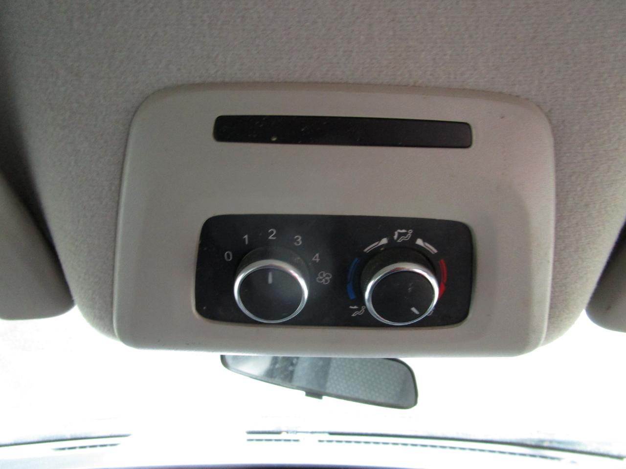 Ford Transit Passenger Wagon T-350 148" Med Roof XLT RWD 2023