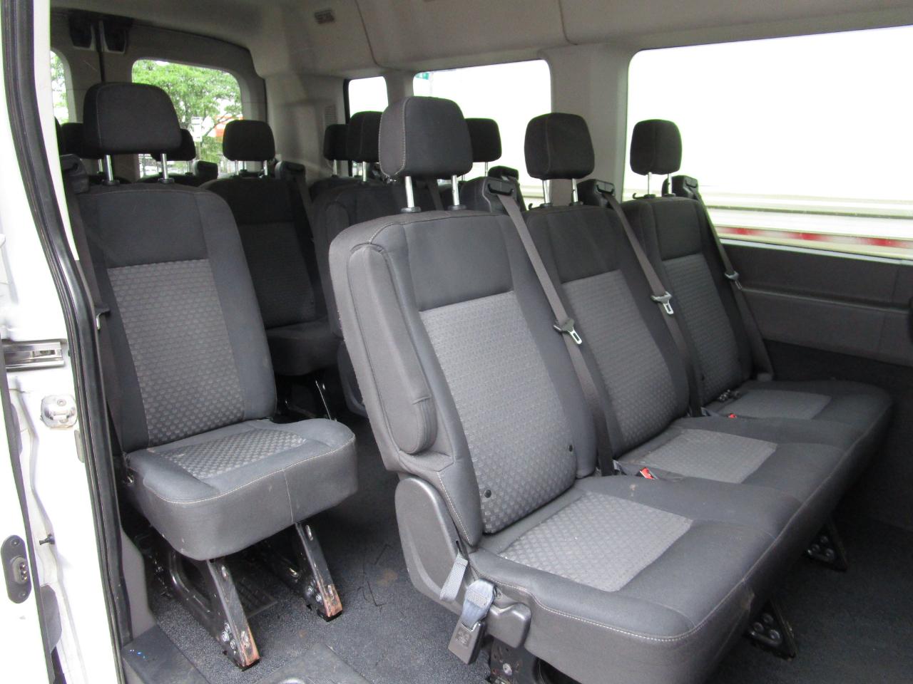 Ford Transit Passenger Wagon T-350 148" Med Roof XLT RWD 2023