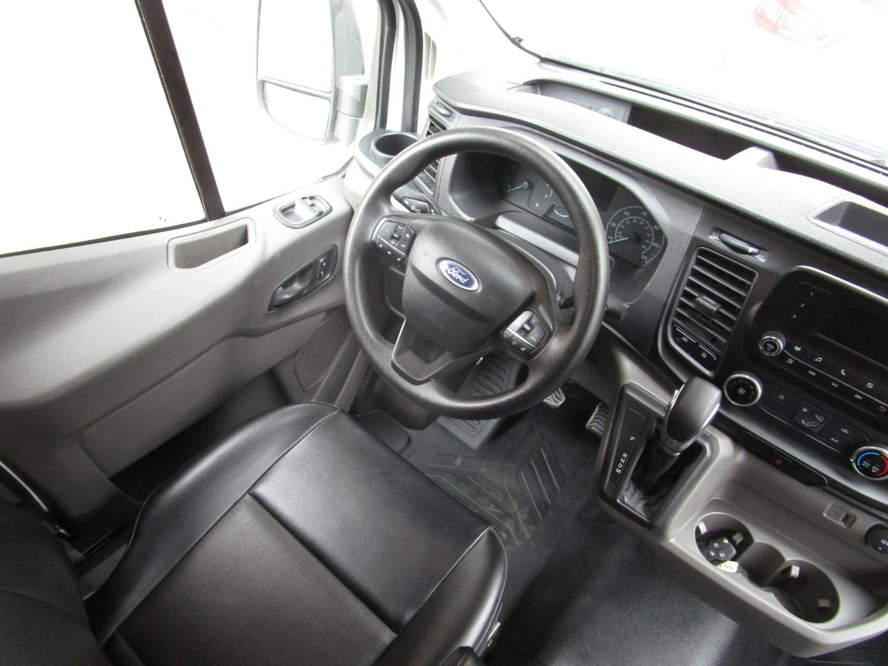 Ford Transit Cargo Van T-250 148" Med Rf 9070 GVWR RWD 2025