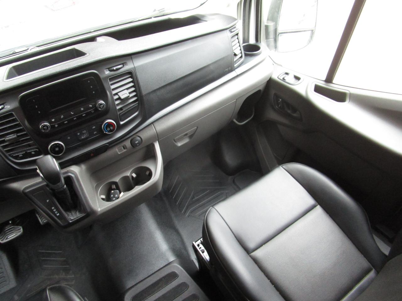 Ford Transit Cargo Van T-250 148" Med Rf 9070 GVWR RWD 2025