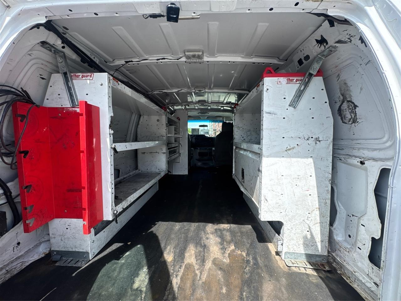 Ford Econoline Cargo Van E-350 2014