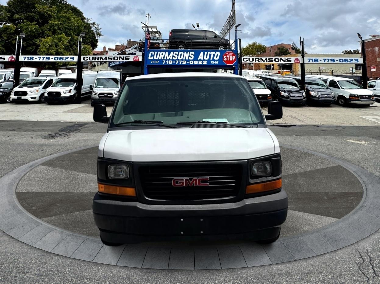 GMC Savana Passenger RWD 3500 155" LS w/1LS 2017