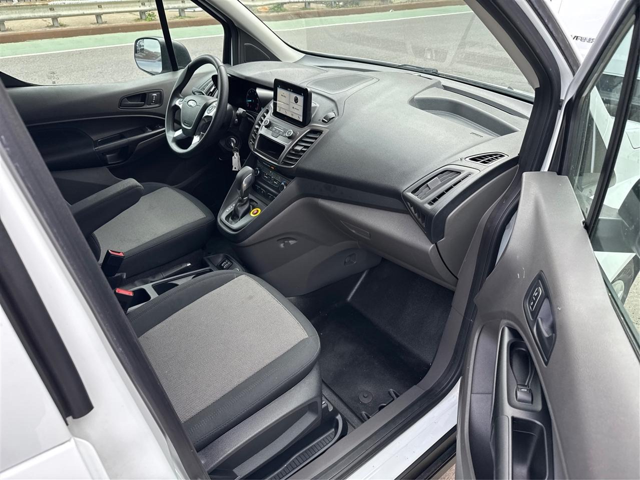 Ford Transit Connect Van XL LWB w/Rear Symmetrical Doors 2020