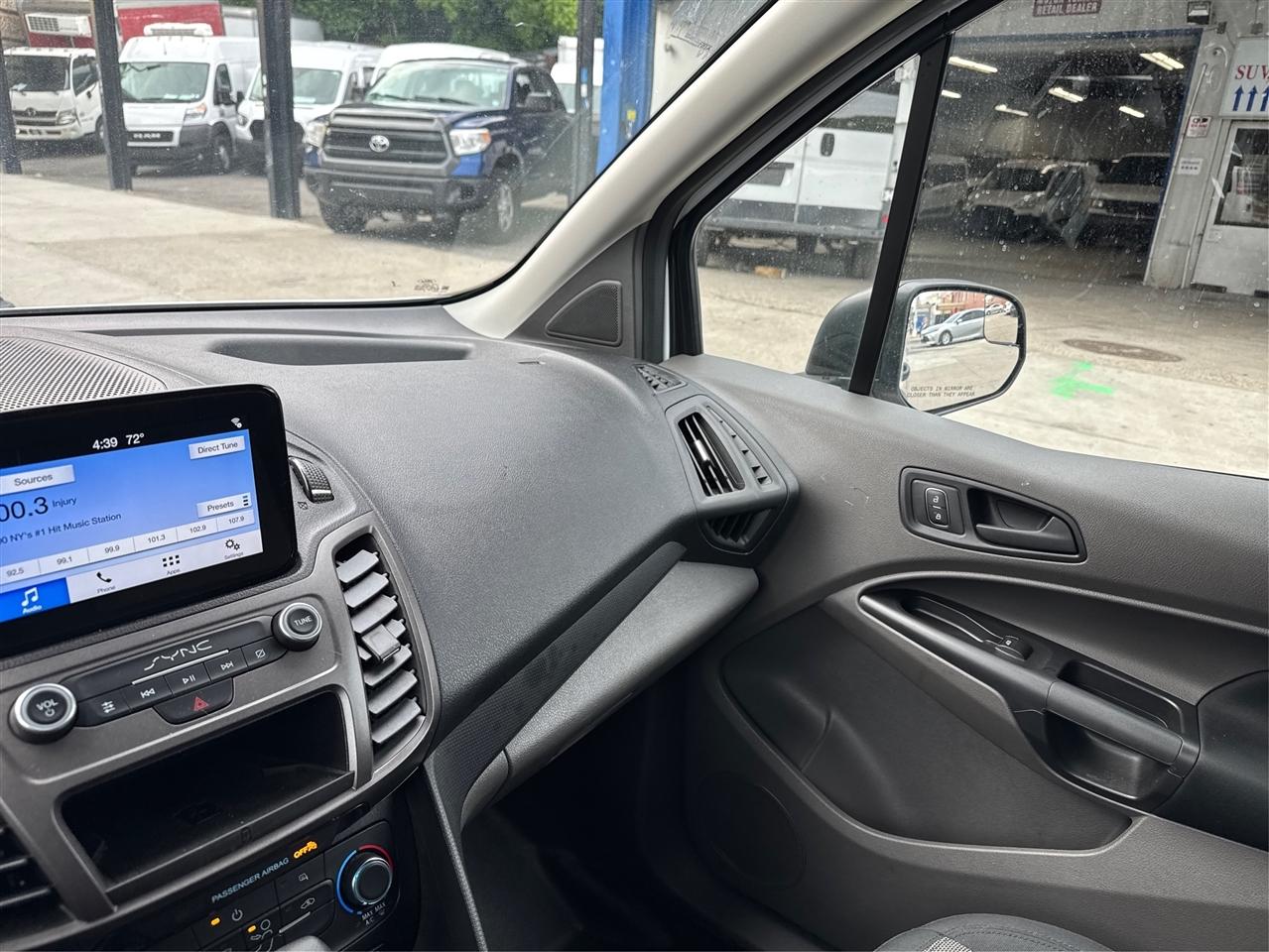 Ford Transit Connect Van XL LWB w/Rear Symmetrical Doors 2020