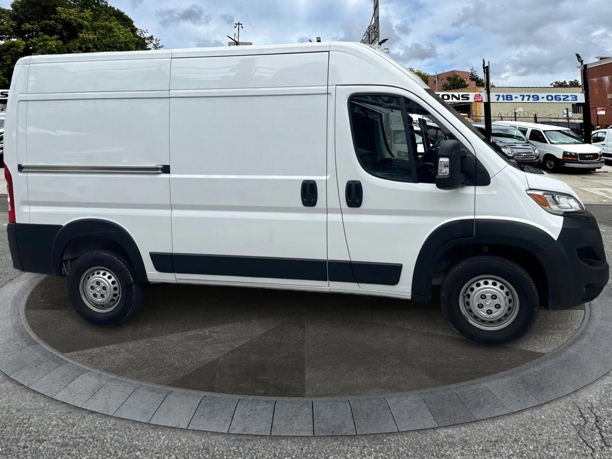 RAM ProMaster Cargo Van Tradesman 2500 High Roof 136" WB w/Pass Seat 2024