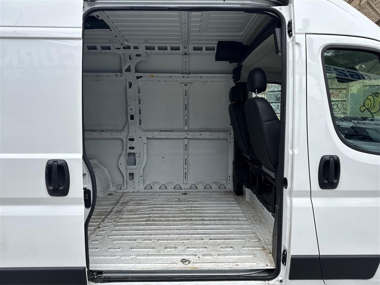 RAM ProMaster Cargo Van Tradesman 2500 High Roof 136" WB w/Pass Seat 2024