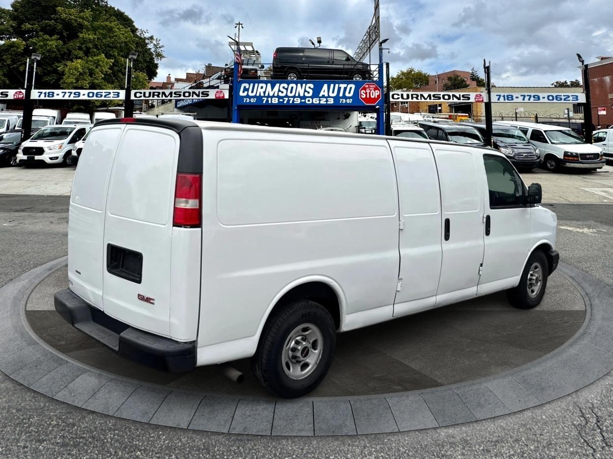 GMC Savana Cargo Van RWD 3500 155" 2015