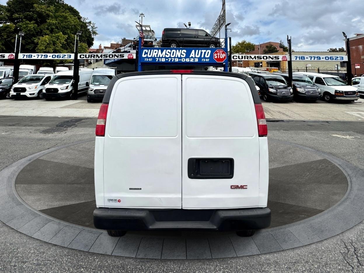 GMC Savana Cargo Van RWD 3500 155" 2015