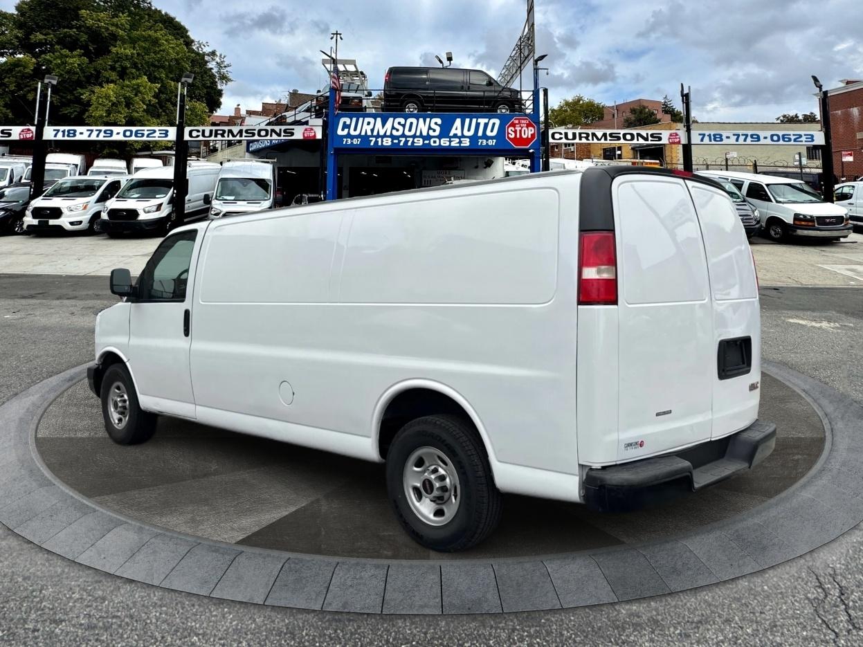 GMC Savana Cargo Van RWD 3500 155" 2015