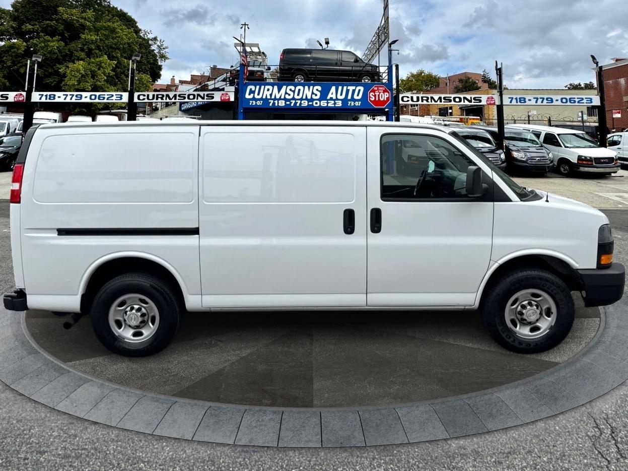 Chevrolet Express Cargo Van RWD 3500 135" 2020