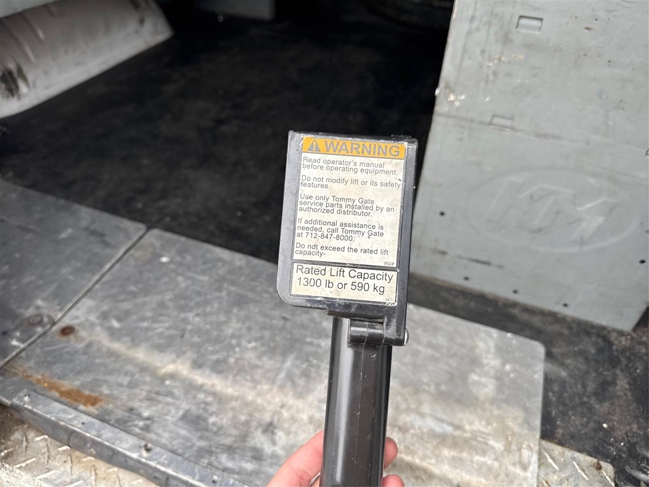 Chevrolet Express Cargo Van RWD 3500 135" 2020