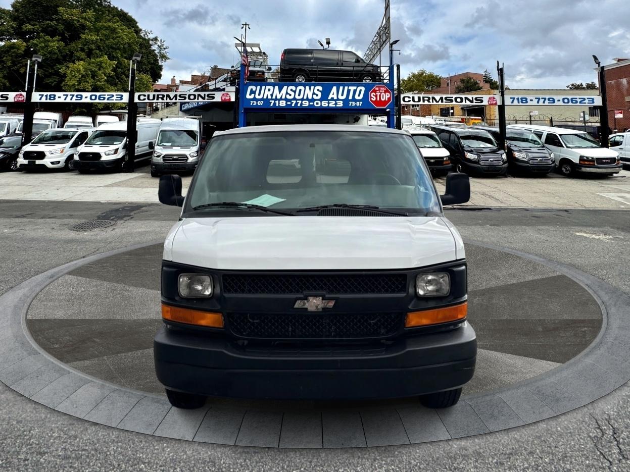 Chevrolet Express Passenger RWD 3500 155" LS w/1LS 2017