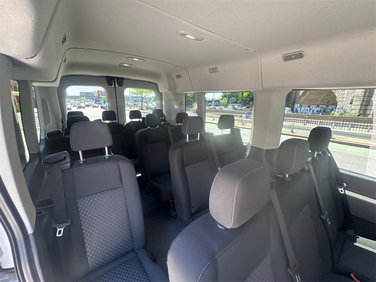 Ford Transit Passenger Wagon T-350 148" Med Roof XLT RWD 2023