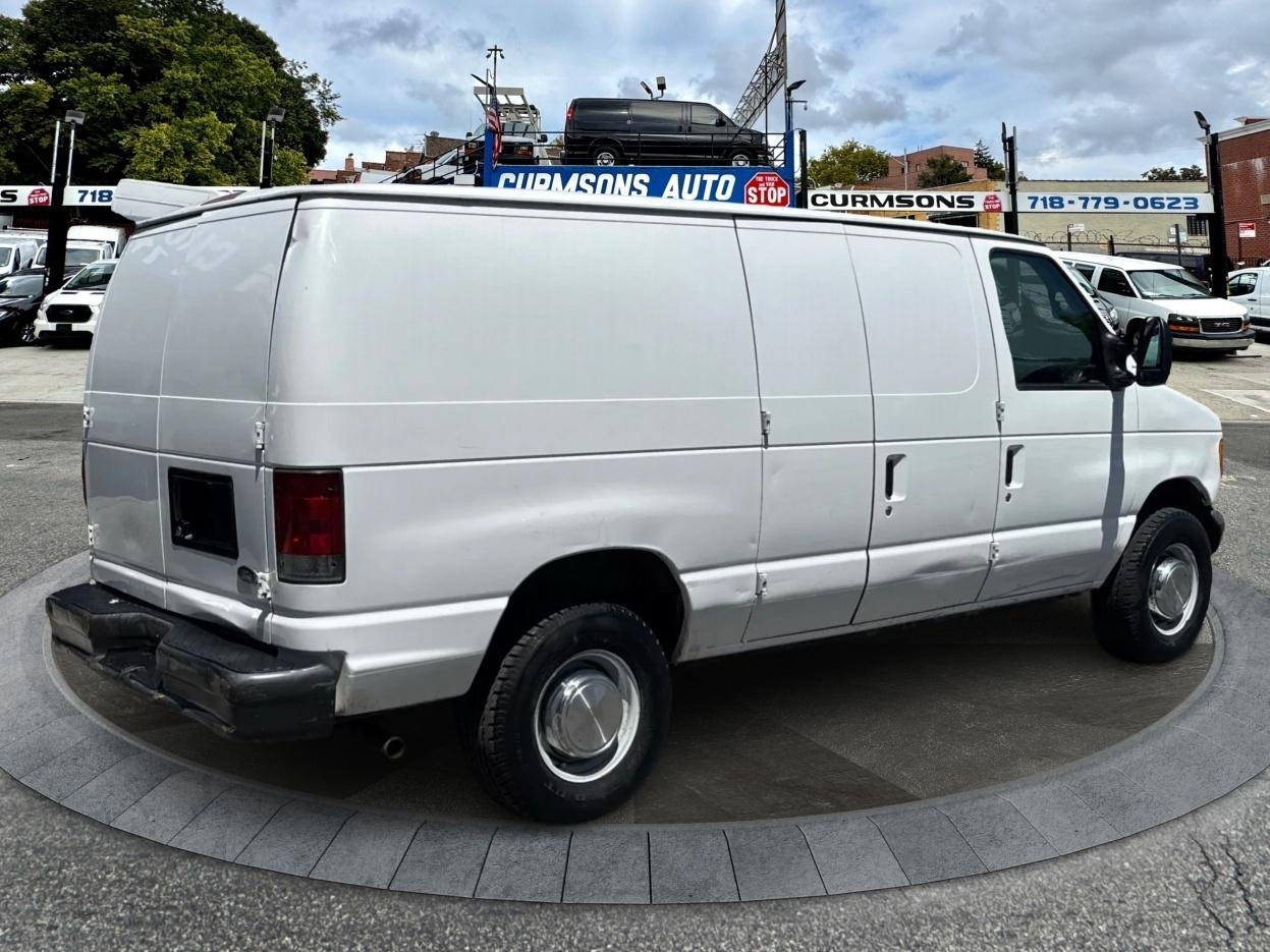 Ford Econoline Cargo Van E-250 2004