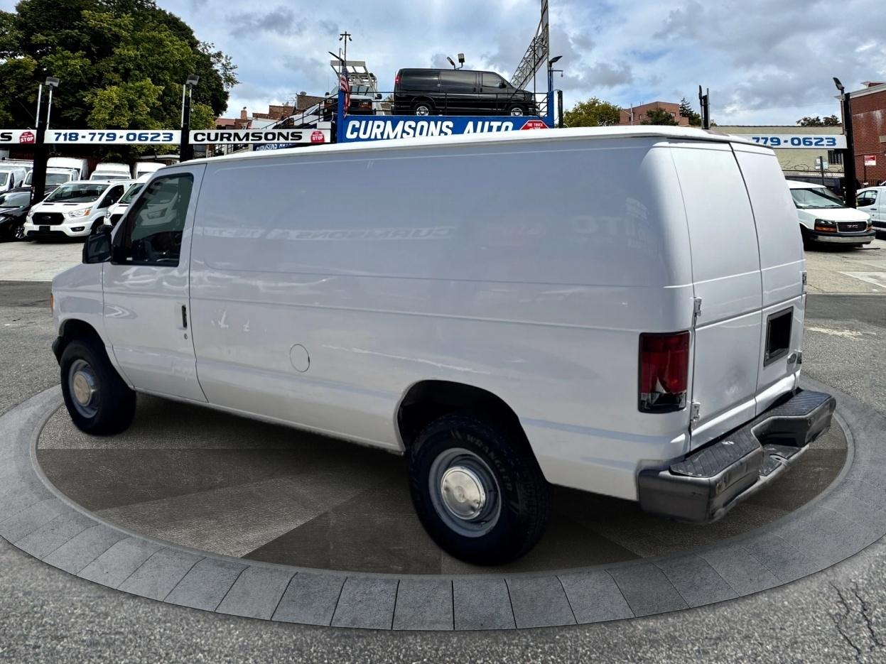 Ford Econoline Cargo Van E-250 2004