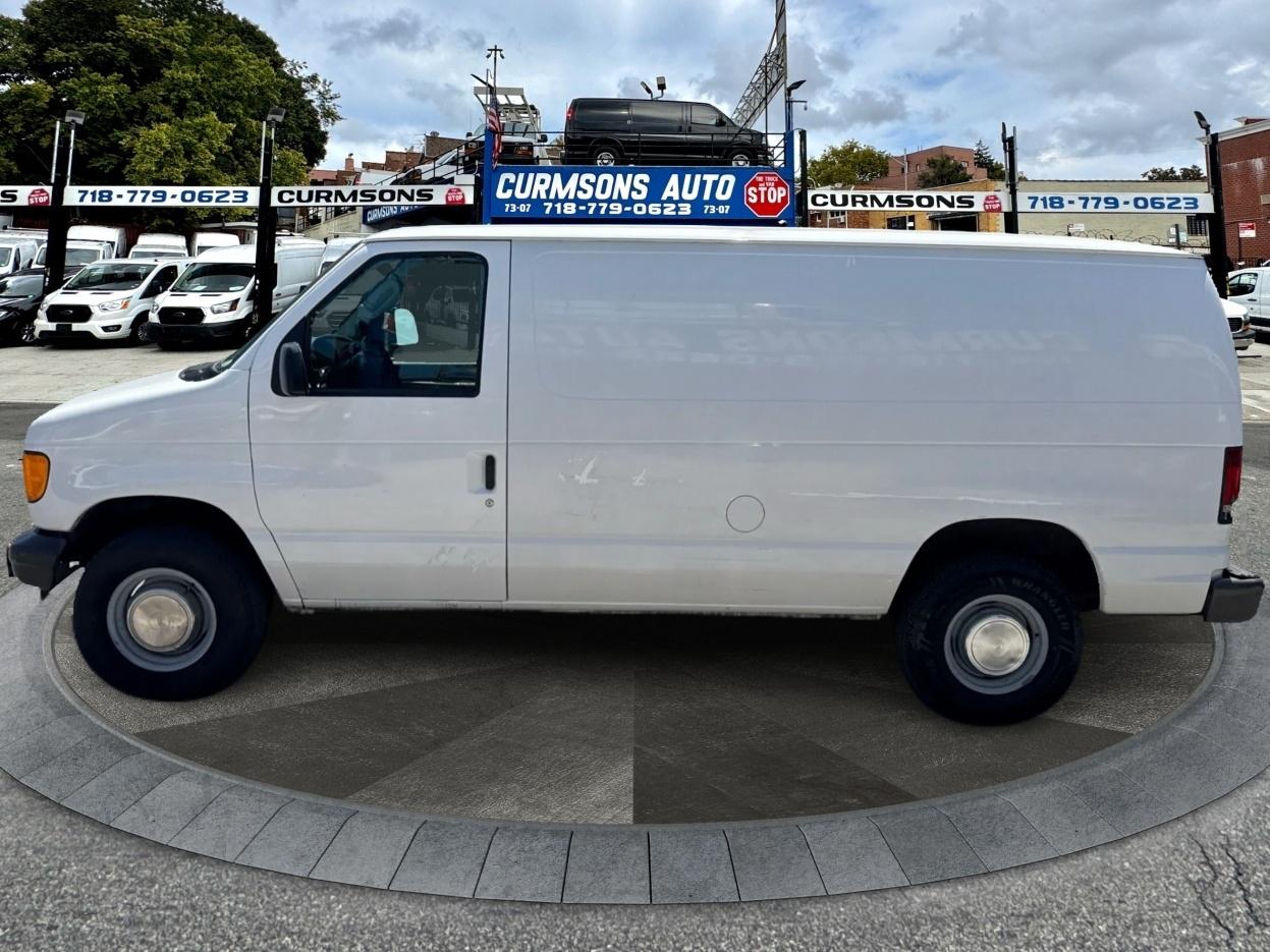 Ford Econoline Cargo Van E-250 2004