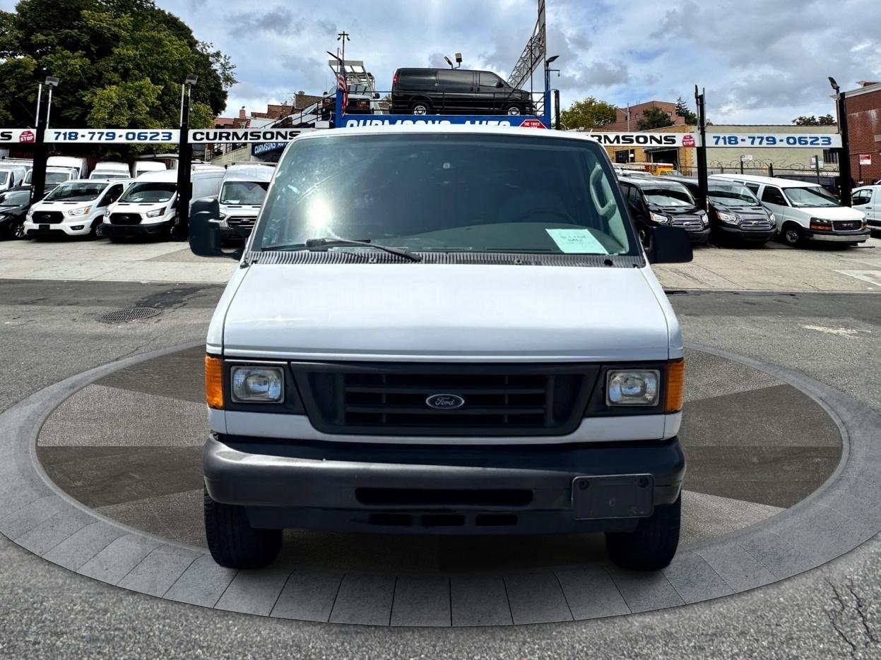 Ford Econoline Cargo Van E-250 2004