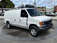 2004 Ford Econoline Cargo Van 