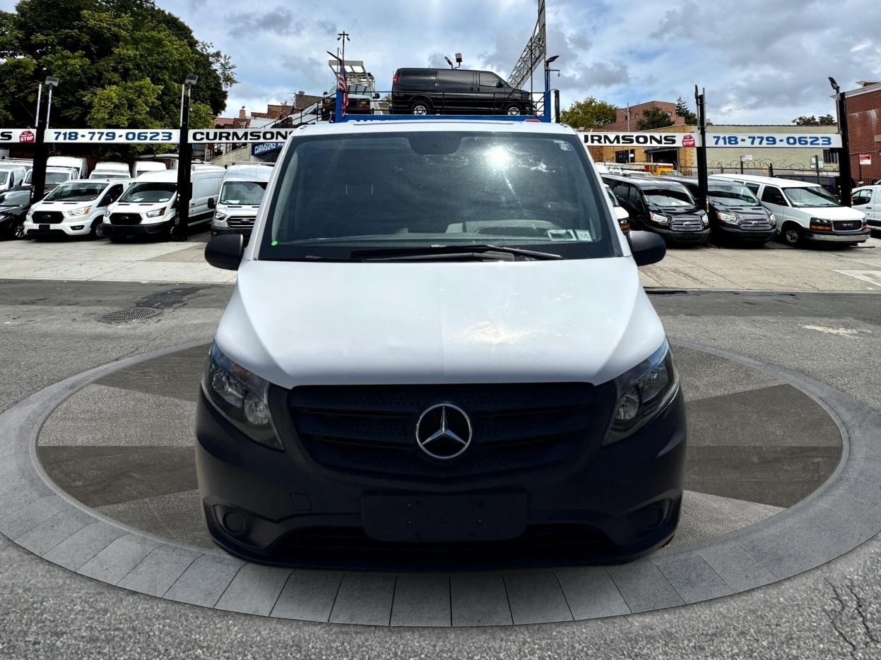 Mercedes-Benz Metris Cargo Van Standard Roof 126" Wheelbase 2017